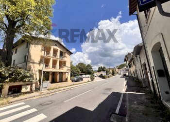 Edificio all\'aperto - Semi-detached house Via Adriatica
 
24/26/30, Foligno - photo 63