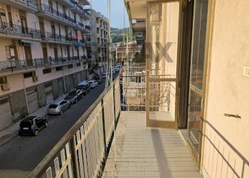 Balcone - Appartamento Via Emanuele Nuzzo
 
29, Salerno - foto 2
