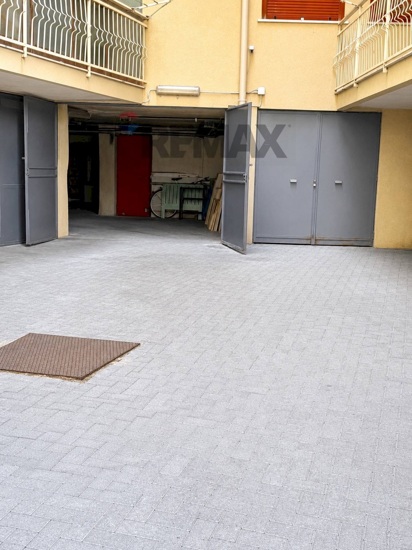 Terrazza - Box Via Riccardo Quartararo
5, Catania - foto 2
