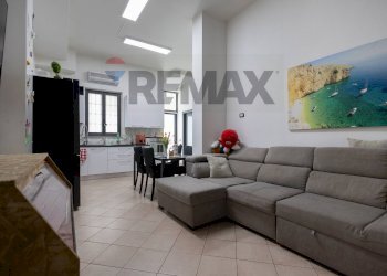Sala da pranzo - Trilocale Via Gravina
 
28, Tremestieri Etneo - foto 8