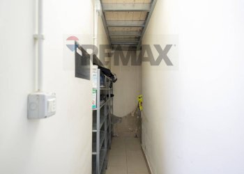 Hall / corridoio - Trilocale Via Gravina
 
28, Tremestieri Etneo - foto 13