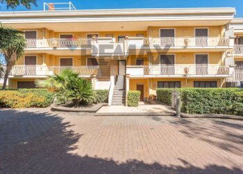 Edificio all\'aperto - Casa semi indipendente via San Nullo
 
5, Catania - foto 1