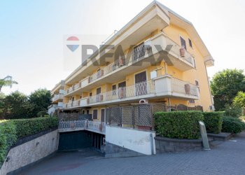 Edificio all\'aperto - Casa semi indipendente via San Nullo
 
5, Catania - foto 3