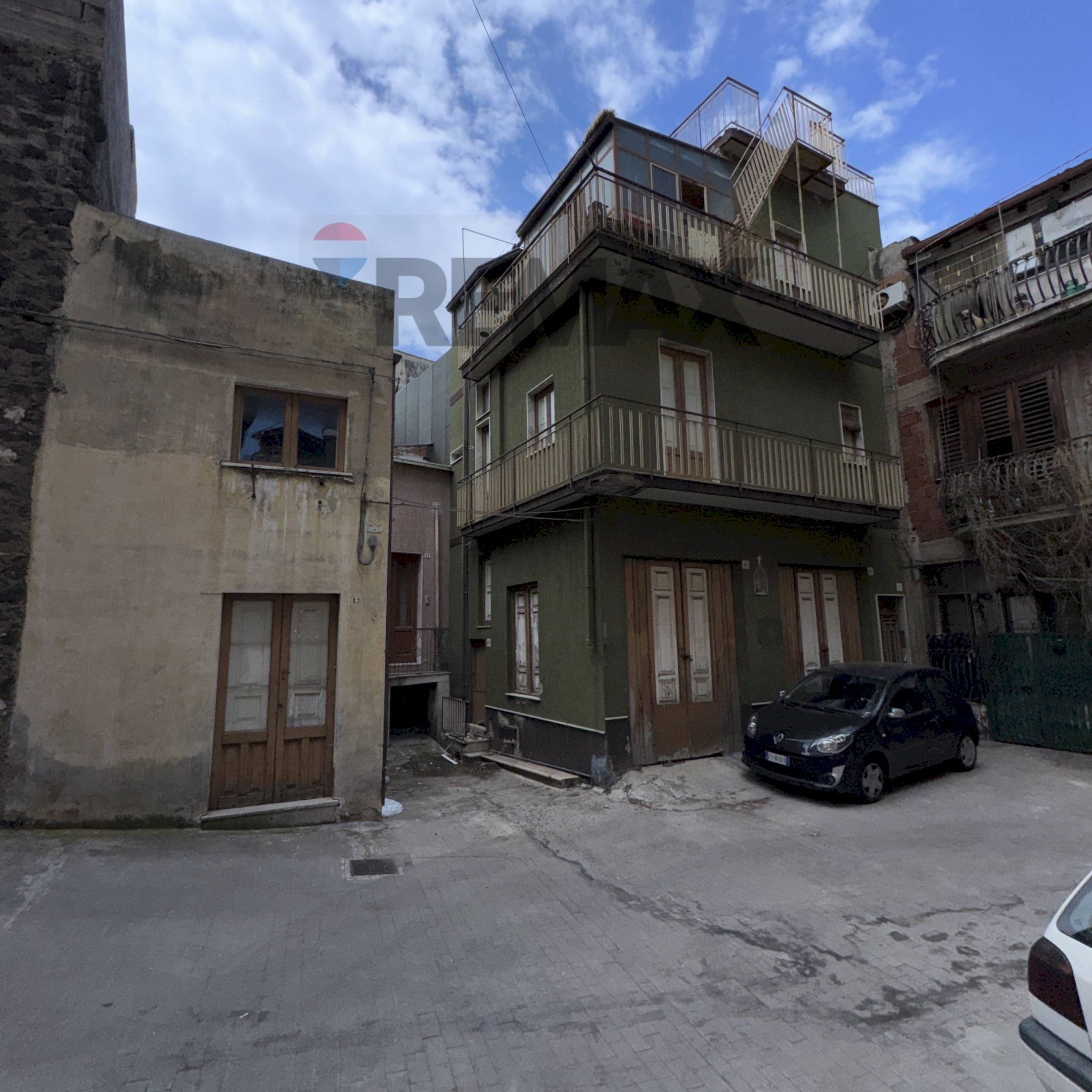 Edificio all\'aperto - Independent house Cortile mantova
 
7, 8, Biancavilla - photo 1