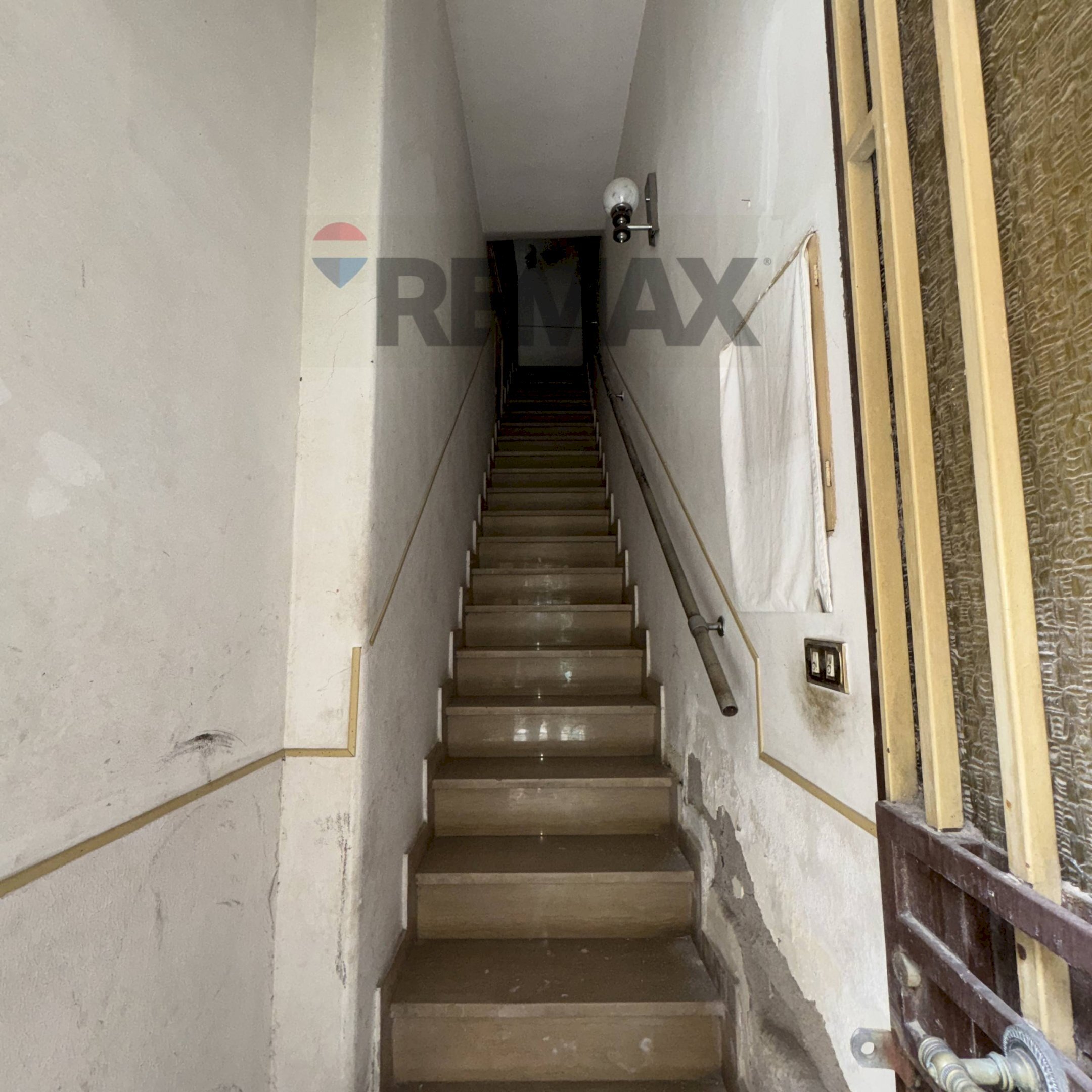 Scale - Independent house Cortile mantova
 
7, 8, Biancavilla - photo 3