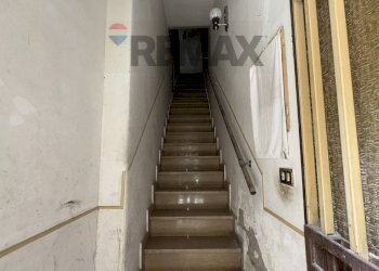Scale - Independent house Cortile mantova
 
7, 8, Biancavilla - photo 3