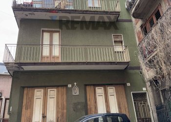Edificio all\'aperto - Independent house Cortile mantova
 
7, 8, Biancavilla - photo 21