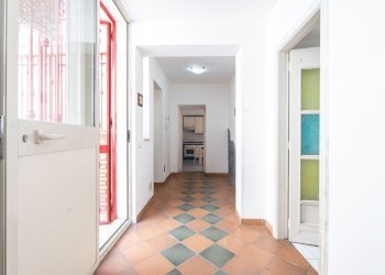 Hall / corridoio - Quadrilocale Via Enrico Toti
 
5, Acireale - foto 9