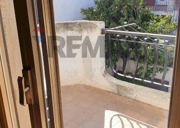 Balcone - Four-room apartment LUNGOMARE AMERIGO VESPUCCI- GARUFI
 
18, Furci Siculo - photo 23