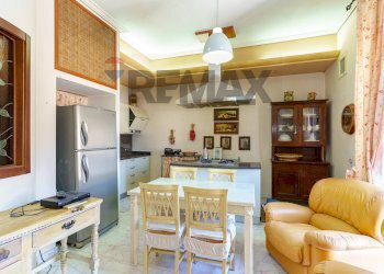Sala da pranzo - Casa indipendente VIA MENTANA
 
161, Scicli - foto 37