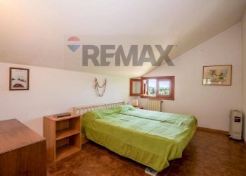 Camera / camera da letto - Villa via orosio
 
9, Mascalucia - foto 16