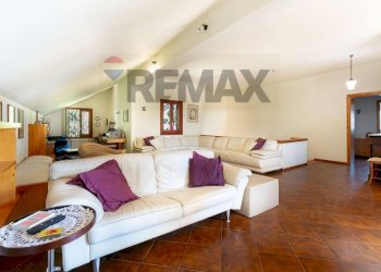 Soggiorno - Villa via orosio
 
9, Mascalucia - foto 22