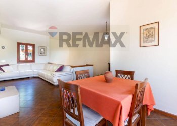 Sala da pranzo - Villa via orosio
 
9, Mascalucia - foto 34