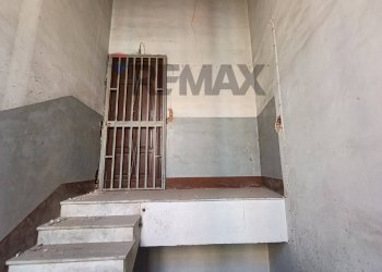 Scale - Villa Bifamiliare Via Ciancio
 
14, Catania - foto 4