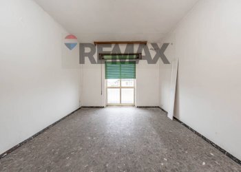 Stanza vuota - Semi-detached house piazza libertà
 
9, Masi Torello - photo 15