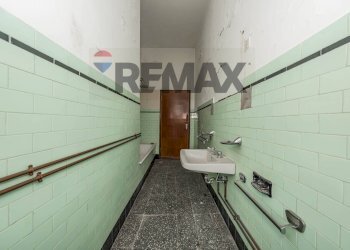 Bagno - Semi-detached house piazza libertà
 
9, Masi Torello - photo 17