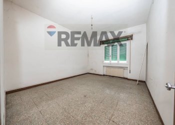 Stanza vuota - Semi-detached house piazza libertà
 
9, Masi Torello - photo 18
