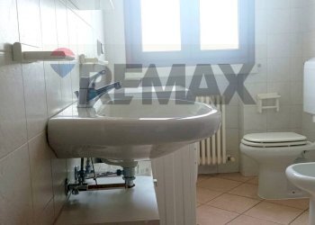 Bagno - Two-room apartment Via Darsena
94, Ferrara - photo 6