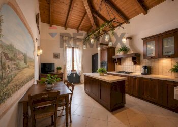 Virtual Staging Cucina - Casa semi indipendente Via Statale
 
103, Terre del Reno - foto 4