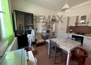 Sala da pranzo - Quadrilocale via trento
 
13, Occhiobello - foto 23