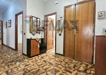 Hall / corridoio - Quadrilocale Via Giuseppe Di Vittorio
 
18, Lucera - foto 9