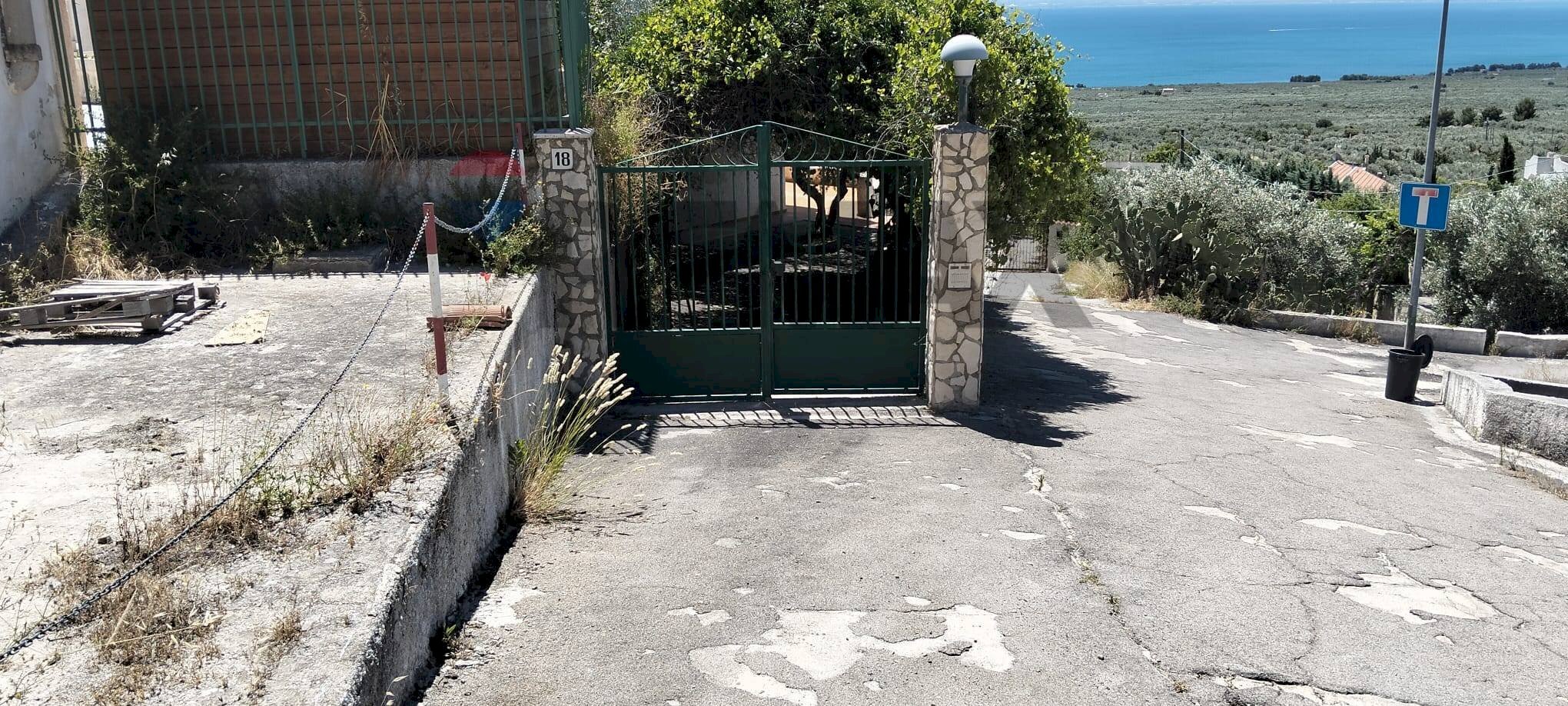 Non correlato - Casa semi indipendente Via San Benedetto
18, Monte Sant'Angelo - foto 2