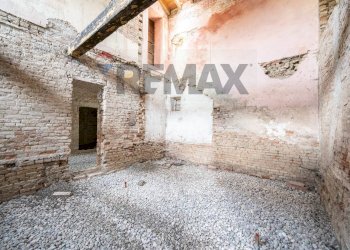 Non correlato - Casa semi indipendente STRADATESSAGLI
 
58, Commessaggio - foto 9