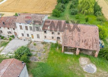Casa all\'aperto - Casa semi indipendente STRADATESSAGLI
 
58, Commessaggio - foto 16