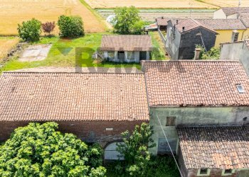 Casa all\'aperto - Casa semi indipendente STRADATESSAGLI
 
58, Commessaggio - foto 30