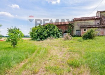 Giardino - Casa semi indipendente STRADATESSAGLI
 
58, Commessaggio - foto 33