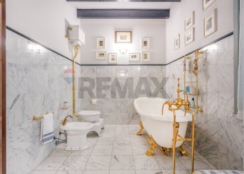Bagno - Villa Via Canalvecchio
 
8, Carpi - photo 23
