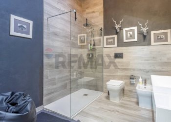 Bagno - Villa Via Canalvecchio
 
8, Carpi - photo 43