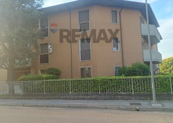 Edificio all\'aperto - Trilocale Via di Vittorio
 
49/A, Mantova - foto 17