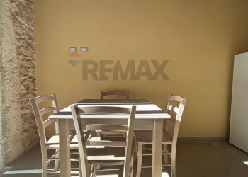 Sala da pranzo - Two-room apartment VIA S. TERESA
 
20, Siracusa - photo 4
