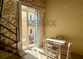 Sala da pranzo - Two-room apartment VIA S. TERESA
 
20, Siracusa - photo 6