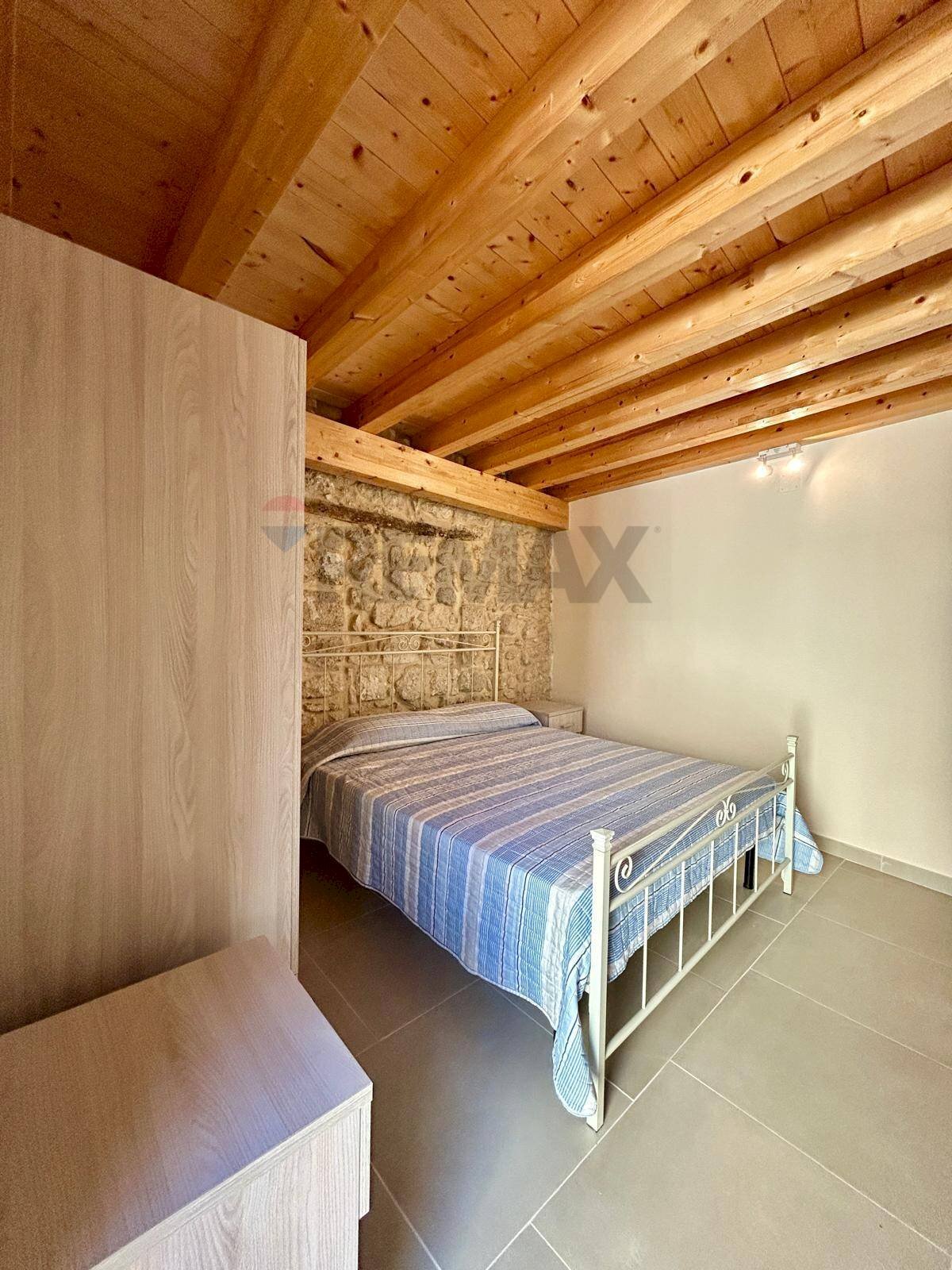 Camera / camera da letto - Two-room apartment VIA S TERESA
20, Siracusa - photo 2