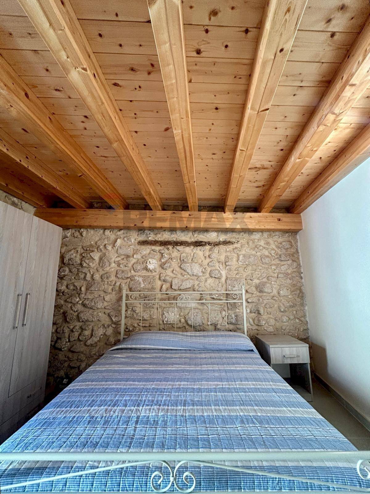 Camera / camera da letto - Two-room apartment VIA S TERESA
20, Siracusa - photo 3