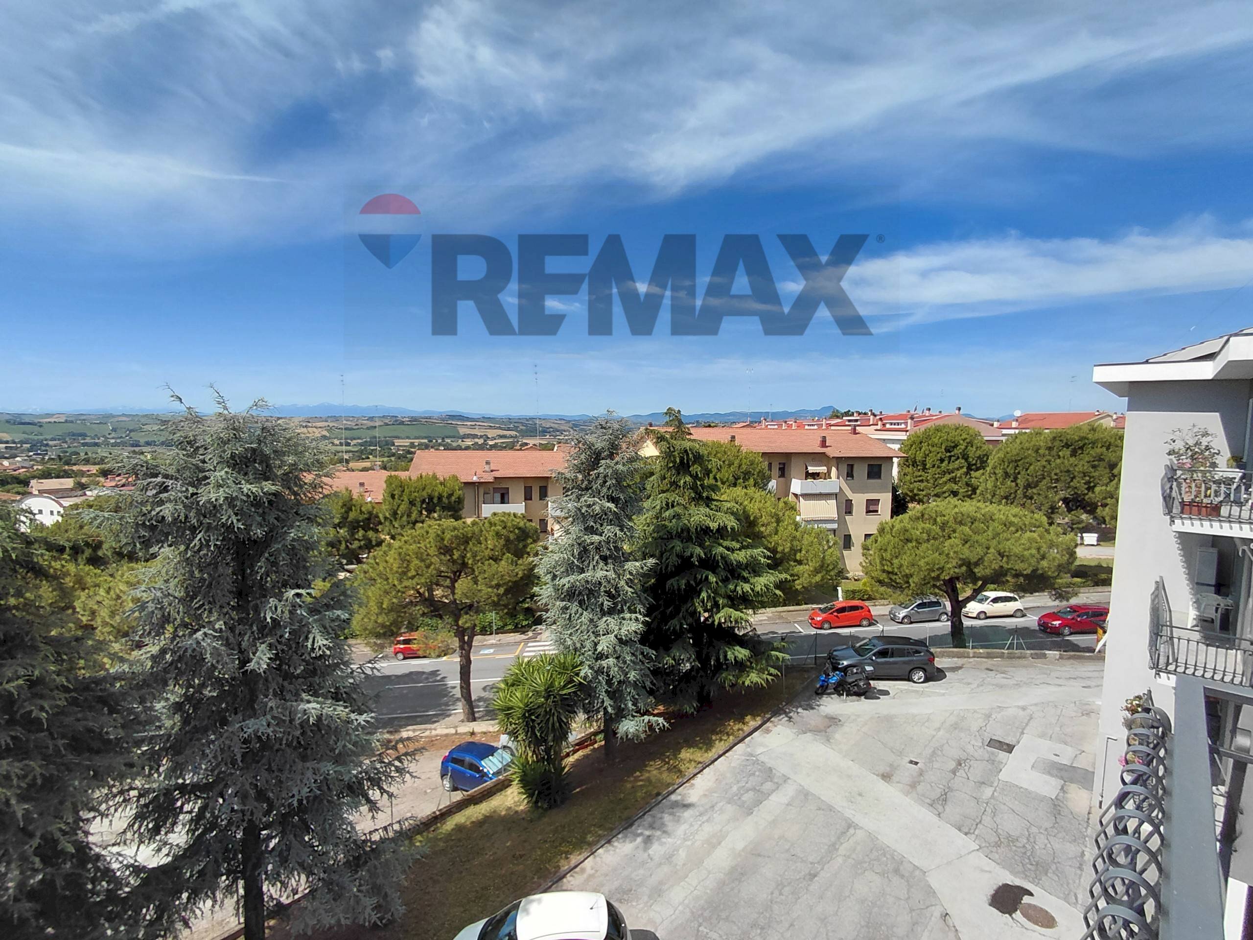Edificio all\'aperto - Quadrilocale Via De Gasperi
 
91B, Osimo - foto 1