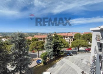 Edificio all\'aperto - Quadrilocale Via De Gasperi
 
91B, Osimo - foto 1
