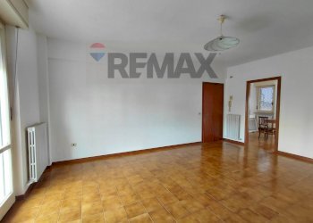 Stanza vuota - Quadrilocale Via De Gasperi
 
91B, Osimo - foto 4