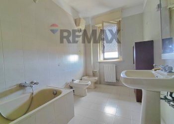Bagno - Quadrilocale Via De Gasperi
 
91B, Osimo - foto 7