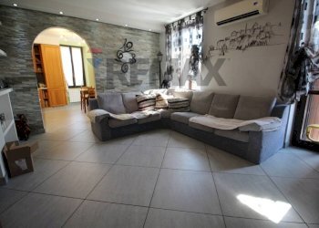 Soggiorno - Three-room apartment VIA CRISTOFORO COLOMBO
 
6, Treviolo - photo 1