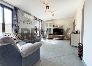 Soggiorno - Three-room apartment VIA CRISTOFORO COLOMBO
 
6, Treviolo - photo 3