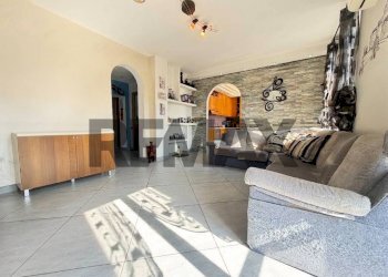 Soggiorno - Three-room apartment VIA CRISTOFORO COLOMBO
 
6, Treviolo - photo 4