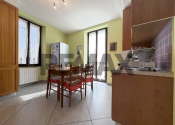 Sala da pranzo - Three-room apartment VIA CRISTOFORO COLOMBO
 
6, Treviolo - photo 10