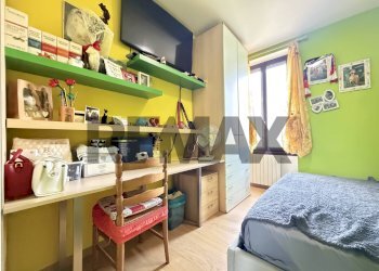 Camera / camera da letto - Three-room apartment VIA CRISTOFORO COLOMBO
 
6, Treviolo - photo 20