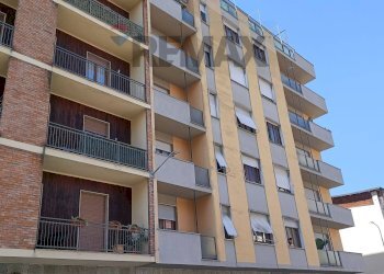 Edificio all\'aperto - Two-room apartment Via Santa Gorizia
25, Alessandria - photo 1