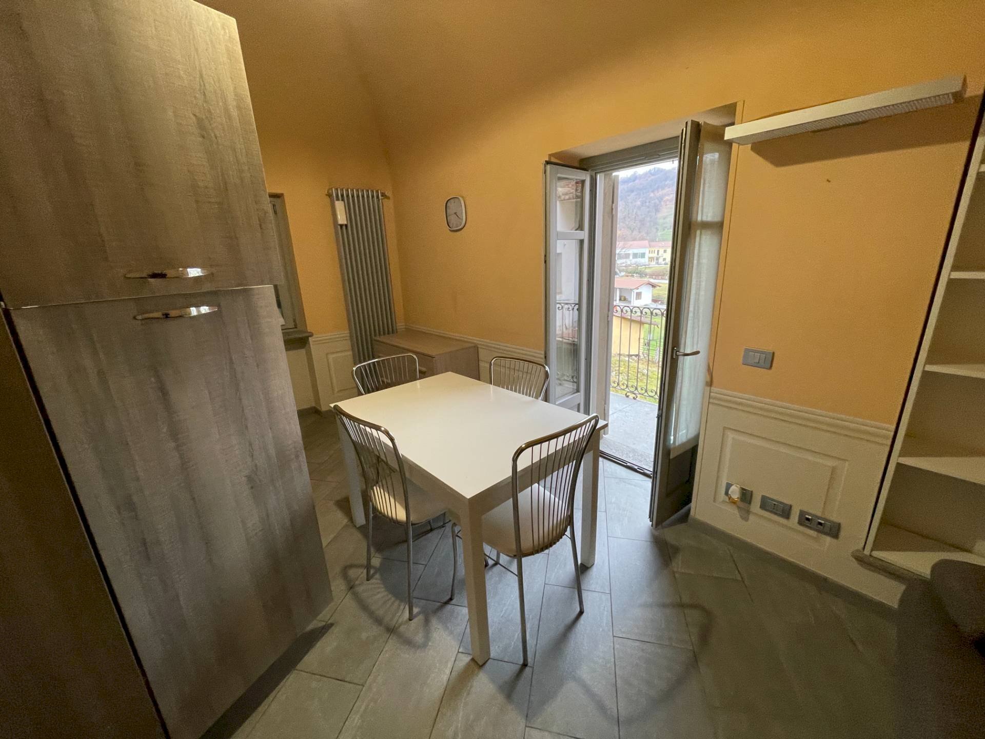 soggiorno - Bilocale Via Roma
40, Monastero di Vasco - foto 3