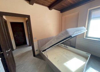 camera da letto - Bilocale Via Roma
 
40, Monastero di Vasco - foto 7