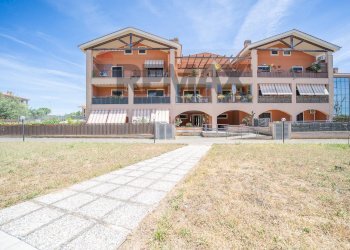 Edificio all\'aperto - Bilocale Via Pier Leone Ghezzi
 
36, Fiumicino - foto 27